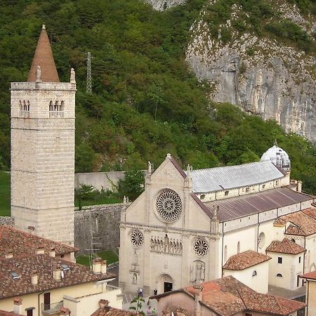 Alloggio Agrituristico Ai Tre Castelli Moruzzo Luaran gambar