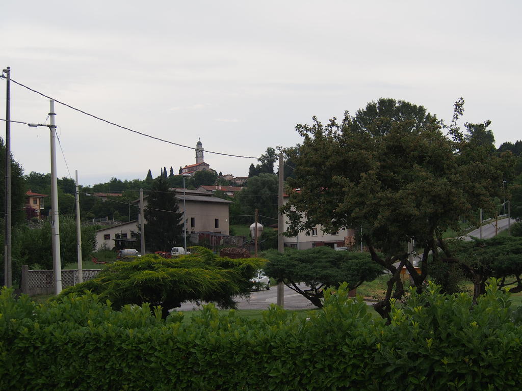 Alloggio Agrituristico Ai Tre Castelli Moruzzo Luaran gambar