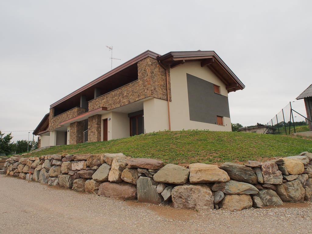 Alloggio Agrituristico Ai Tre Castelli Moruzzo Luaran gambar
